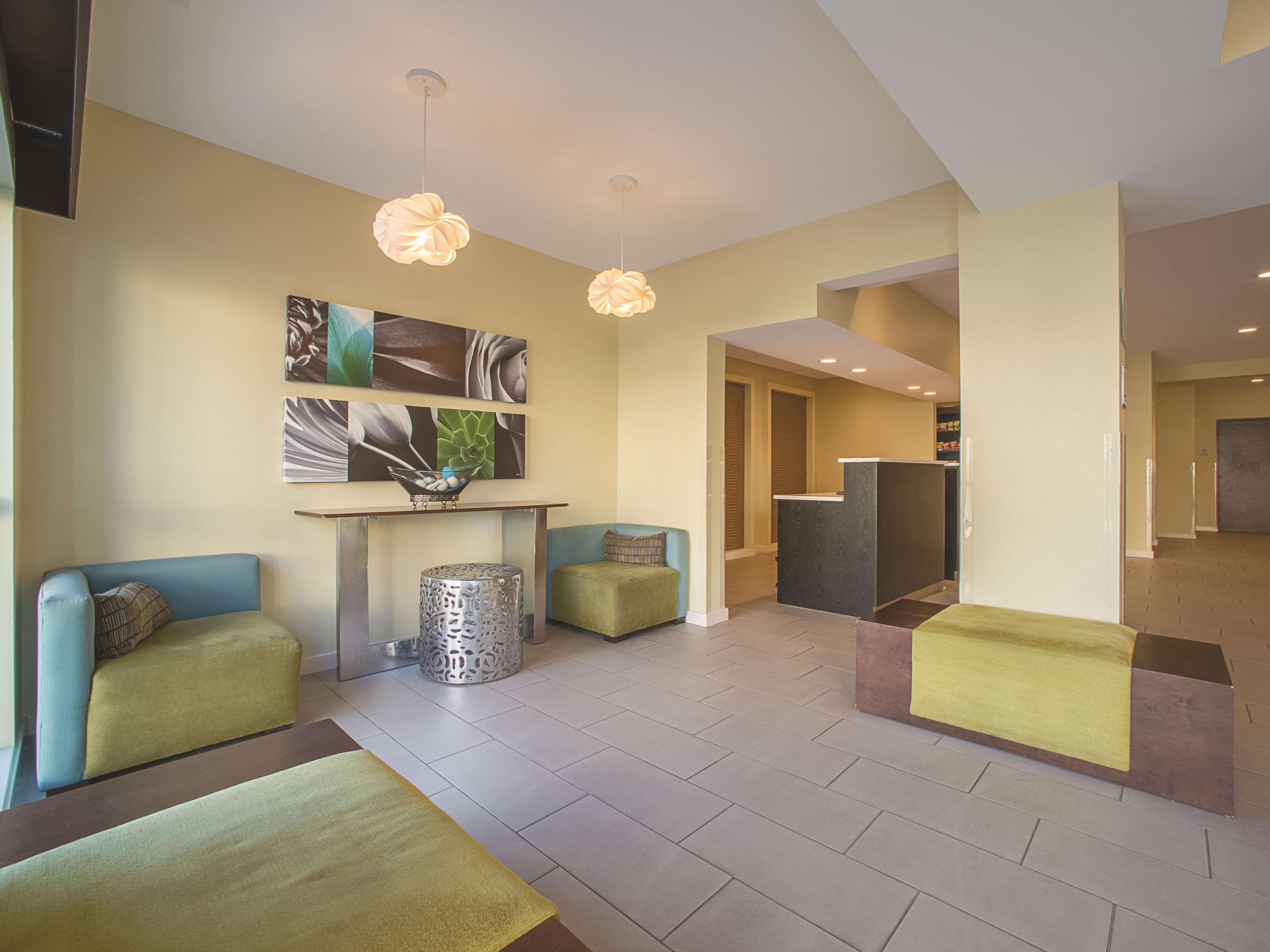 La Quinta By Wyndham Collinsville - St. Louis מראה חיצוני תמונה